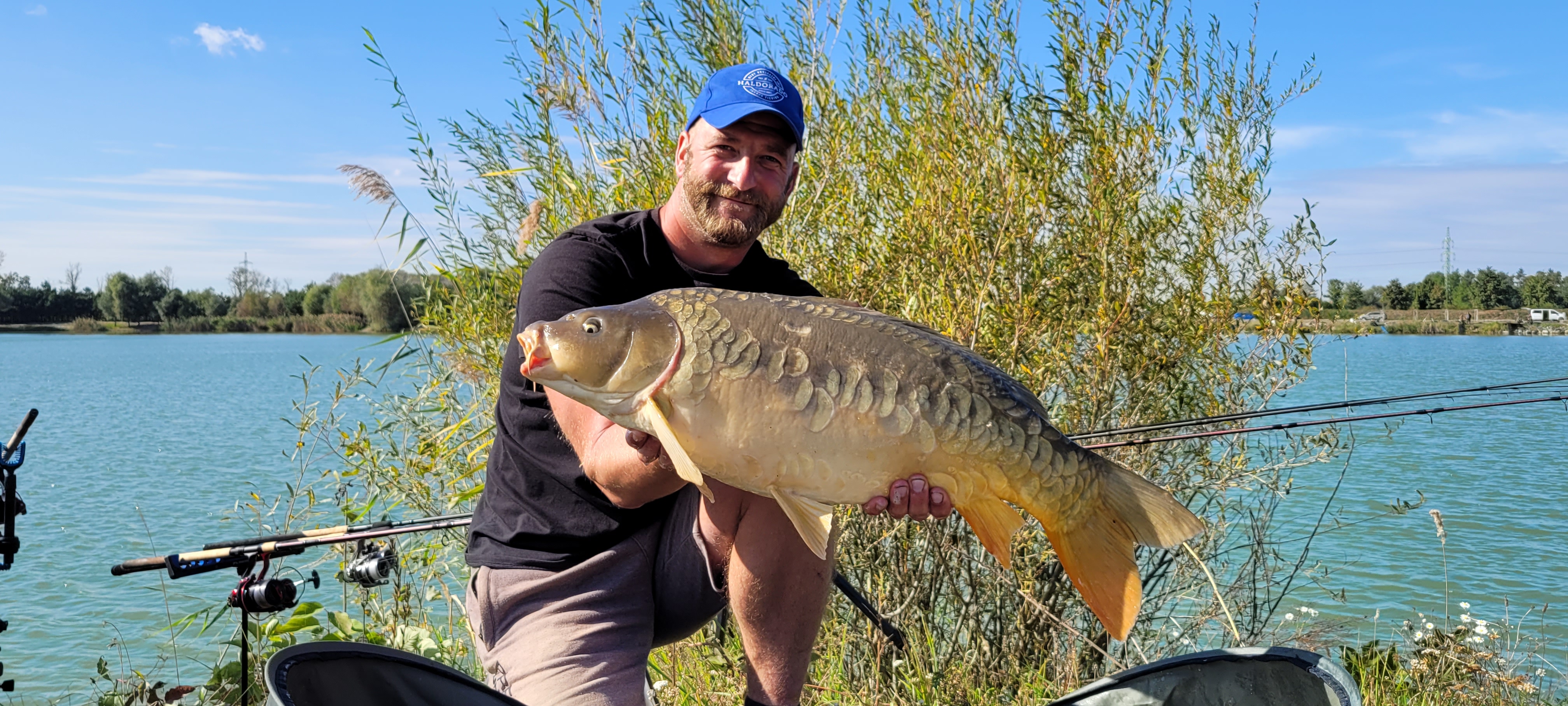 E9079F0C 2898 4E17 B488 B7ED199E8DD6